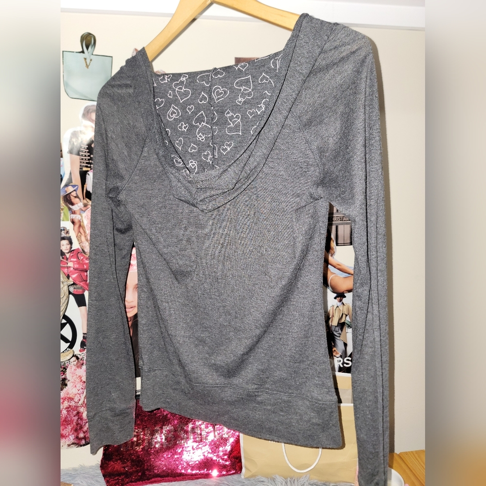 One Step Ahead Charcoal Hoodie with Heart Pattern - Picture 3 of 4
